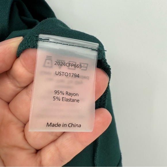 Universal Standard Petra Liquid Jersey Top Dolman High Neck Forest Green 3XS - Picture 9 of 14